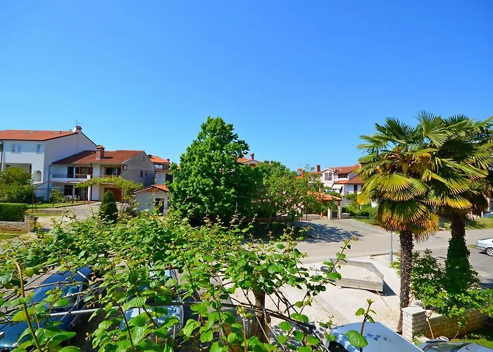 Apartments Romano *