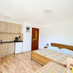 Apartamento Apartments Romano *