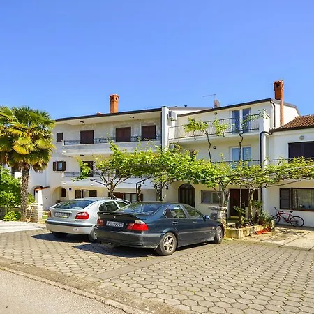 Apartment Apartments Romano
