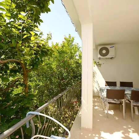 Apartments Romano