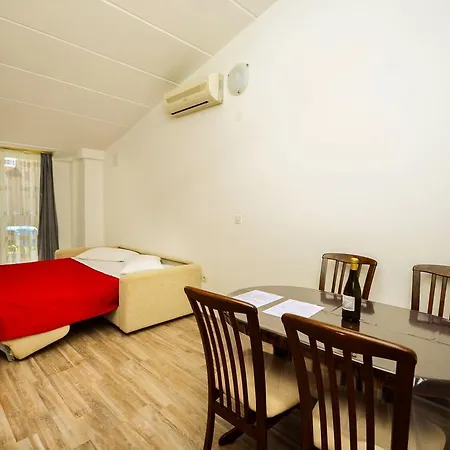 Apartments Romano
