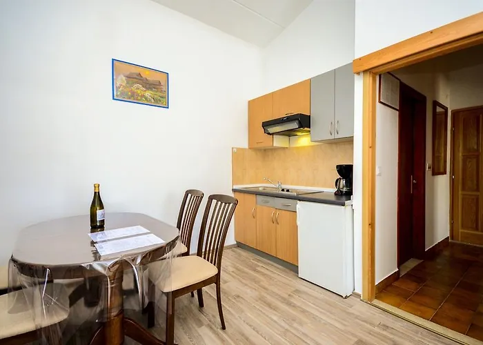 Apartments Romano Apartman *