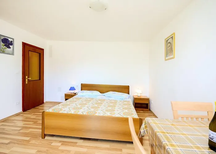 Apartman Apartments Romano *