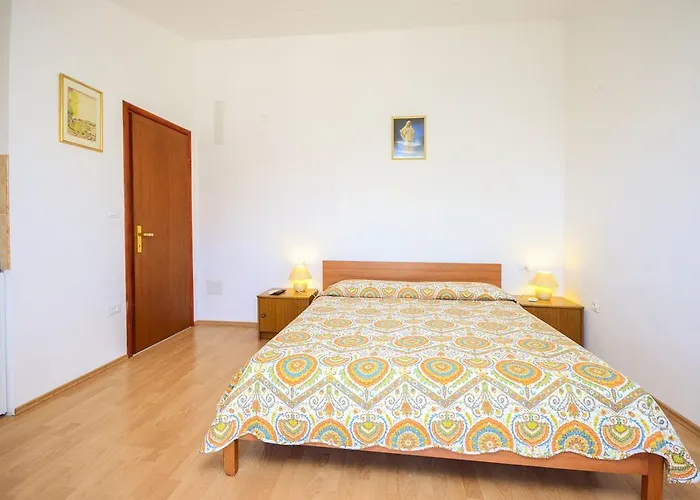 Apartments Romano Apartman *