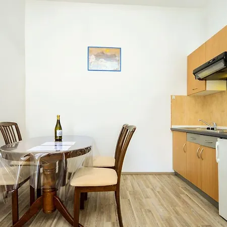 Apartamento Apartments Romano